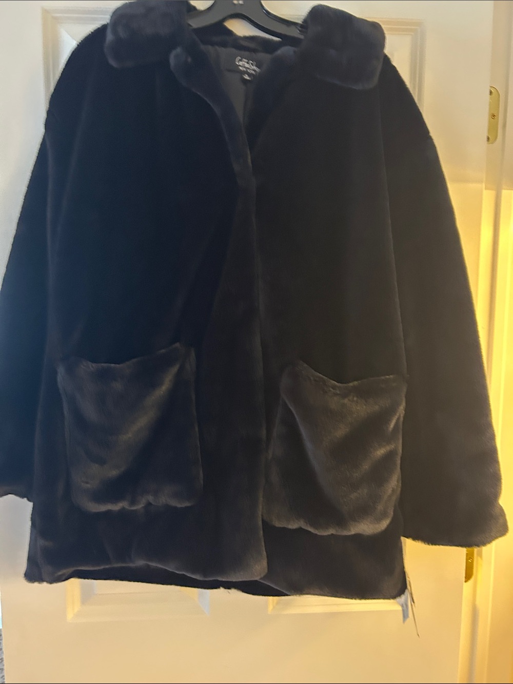 CoffeeShop Women's Black Teddy Faux Fur Jacket